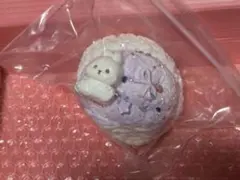 即日発送【MOMOCOスクイーズ】うさぎ　ホールケーキ　キラキラ