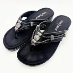 MINNETONKA ミネトンカ シルバーチャーム レザー トング サンダルのサムネイル