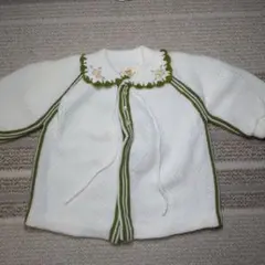ベビー ニットカーディガン 花刺繍付き長袖　２歳前後
