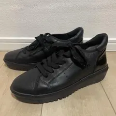 美品 Fitfit 厚底スニーカー ブラック 黒 コンフォート 24cmのサムネイル