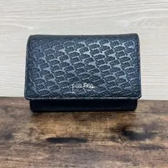 FOLLI FOLLIE 二つ折り財布　レディース　エンボス加工　レザー　黒のサムネイル