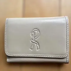 【値下げ】Roberta di Camerino 三つ折り財布 ベージュのサムネイル