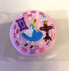 不思議の国のアリス　刺繍缶バッジ