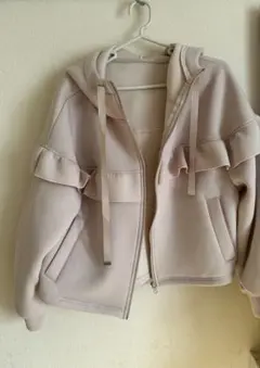 ピンクベージュ パーカー フード付き フリル 量産型