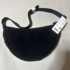 ユニクロ　ラウンドミニショルダーバッグ　ブラック