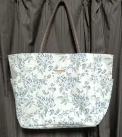 美品 ✿ ローラアシュレイ ✿ 花柄ショルダーバック