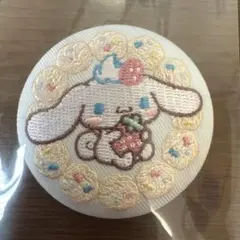 サンリオ 刺繍缶バッジ ビスケット4 シナモロール