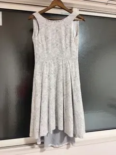 レース模様 ノースリーブ ひざ丈ワンピース