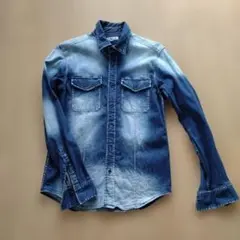 VOGUISH デニムシャツ Mサイズのサムネイル
