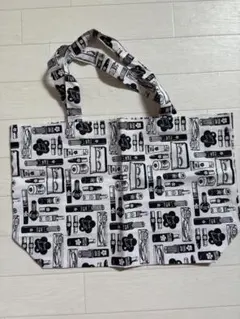 Mary Quant トートバッグ 化粧品デザイン