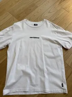New Balance ロゴ刺繍 Tシャツ ホワイトのサムネイル