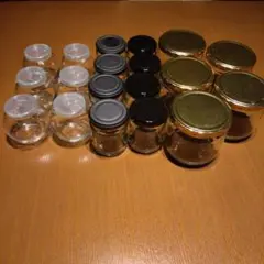 空き瓶セット（透明・黒・金色）