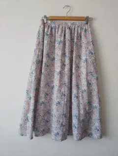 花柄ロングフレアスカート
