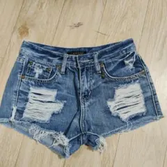 Janiss ダメージ加工ショートパンツ デニムブルー