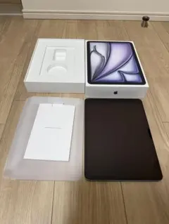 iPad Air （M2チップ）11インチ　バッテリー状態 100%