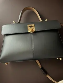 美品 カフネ スタンスバッグ ブラックのサムネイル