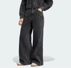 完売品adidas ワイドレッグ デニムパンツ ブラックのサムネイル