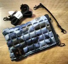 ミオオッジ MIOOGGI 軽量 柔らか素材 2WAYスマートフォンポシェット