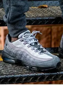 美品 ナイキ NIKE エアマックス95 airmax 29cm グレー グラデ