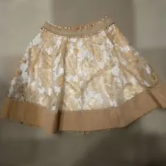 アクシーズファム花柄 フレアスカート ベージュのサムネイル