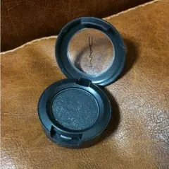 MAC アイシャドウ