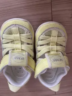 Item thumbnail for item 8bb9c207-5e75-41fa-9c4f-5dadd958e363