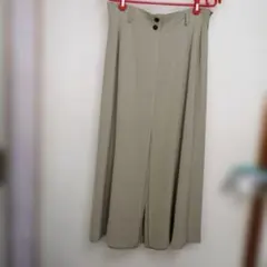 レディース ロングスカート、前、2枚仕立て。