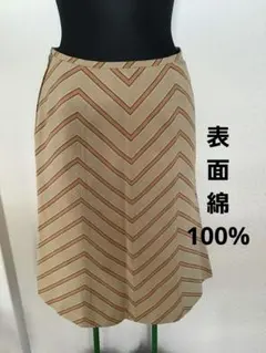 【a.v.v】イトキン ベージュ系 シェブロン柄 ソフトフレアスカート ひざ丈のサムネイル