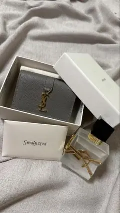 【箱あり／ほぼ未使用】サンローラン YSL 三つ折り財布 グレー ゴールド金具