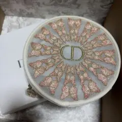 新品　DIOR ディオール　ノベルティ　ポーチ　母の日　2026 刺繍蝶メッシュ