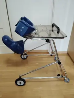 有薗製作所 SRCウォーカー Sサイズ スーパーウォーカー 障害児用歩行器 美品 SRCウォーカー sサイズ 障害児用歩行器 有薗製作所 - メルカリ