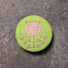 期間限定カラー■ビーズ刺繍ブローチ　お花モチーフ