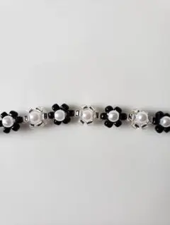 ブラック＆シルバー花柄　パールビーズ　ブレスレット　１８cm　ハンドメイド