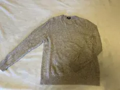 ユニクロ　カシミヤ100% 薄手ニット　セーター