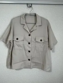 ベージュ シャツ　INGNI