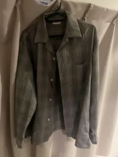 GU グレー系チェック柄長袖シャツ Mサイズ