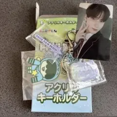 txtファミマくじ アクリルキーホルダー　ヒュニンカイ　トレカセット