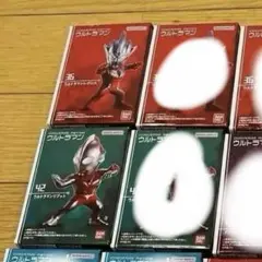 ウルトラマン　フィギュア　2点