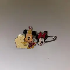 ディズニー　ミニーちゃんピンバッチ