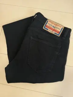 DIESEL ブラックデニム W28 スリムフィット