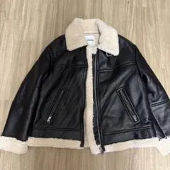 美品　BERSHKA ブラック フェイクレザージャケットLサイズ