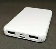 モバイルバッテリー 8000mAh 急速充電 2台同時充電可能 薄型のサムネイル