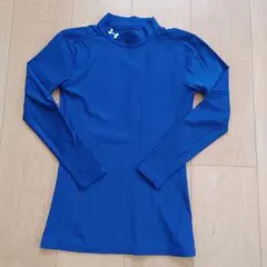 美品Under Armour 160サイズ YXL 長袖アンダーシャツ インナー