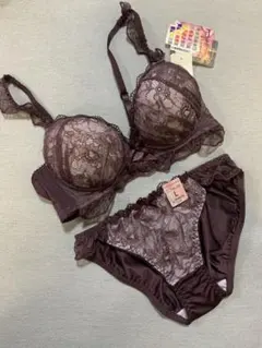 Item thumbnail for item 194600e3-40e5-4e07-b79d-6dcc9853d24b