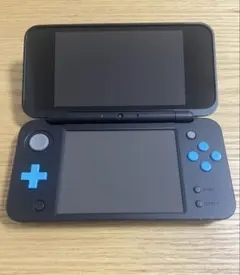 【極美品】Newニンテンドー2DS LL ブラック×ターコイズ　タッチペンなし