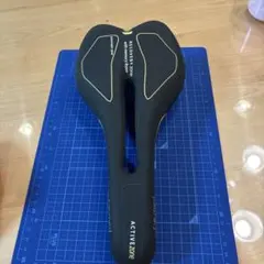 セラロイヤル　サドルのサムネイル