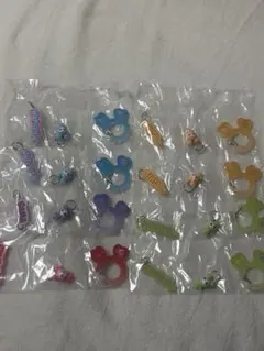 TWICE LOVELYS アクリルカラビナフロッキーマスコット　ガチャ