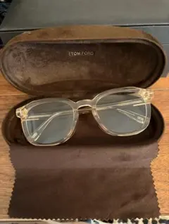 本日価格TOM FORD トムフォード サングラス FT0975-K-5239Nのサムネイル