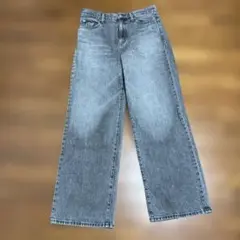 UNIQLO ワイドストレートジーンズ　ダークグレー
