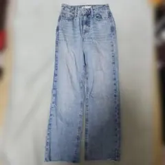 ZARA　ライトブルー　ストレートデニム